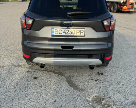 Форд Эскейп 2016 в Львове на Automoto.ua Серый Форд Эскейп, объемом двигателя 2 л и пробегом 136 тыс. км за 13000 $, фото 7 на Automoto.ua