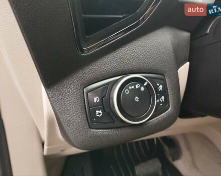 Сірий Форд Ескейп, об'ємом двигуна 2 л та пробігом 151 тис. км за 12500 $, фото 27 на Automoto.ua