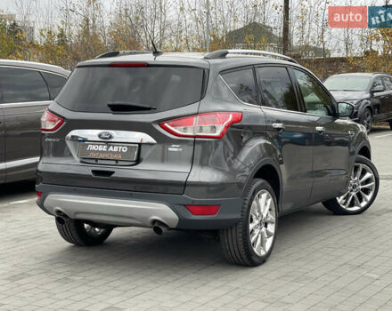 Серый Форд Эскейп, объемом двигателя 2 л и пробегом 211 тыс. км за 9200 $, фото 5 на Automoto.ua