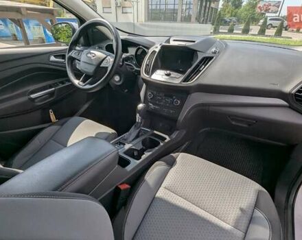 Серый Форд Эскейп, объемом двигателя 2 л и пробегом 107 тыс. км за 14500 $, фото 13 на Automoto.ua