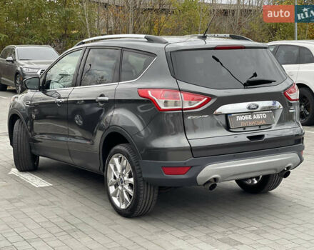 Серый Форд Эскейп, объемом двигателя 2 л и пробегом 211 тыс. км за 9200 $, фото 3 на Automoto.ua