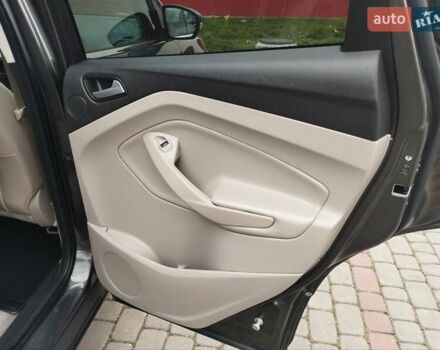 Сірий Форд Ескейп, об'ємом двигуна 2 л та пробігом 151 тис. км за 12500 $, фото 22 на Automoto.ua