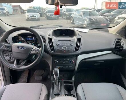Форд Ескейп 2016 у Львові на Automoto.ua Сірий Форд Ескейп, об'ємом двигуна 2.5 л та пробігом 233 тис. км за 10990 $, фото 34 на Automoto.ua