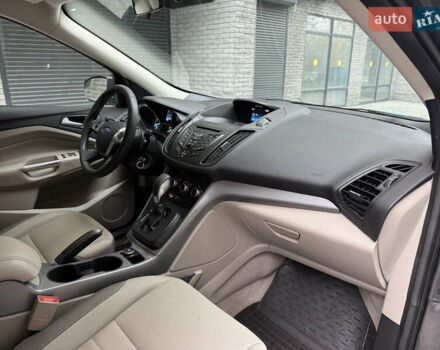 Форд Ескейп 2016 у Хмельницькому на Automoto.ua Сірий Форд Ескейп, об'ємом двигуна 1.6 л та пробігом 62 тис. км за 11800 $, фото 30 на Automoto.ua