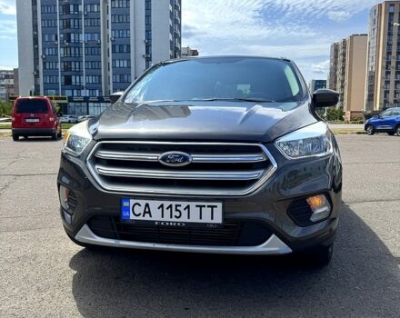 Форд Эскейп 2016 в Черкассах на Automoto.ua Серый Форд Эскейп, объемом двигателя 2 л и пробегом 161 тыс. км за 14500 $, фото 2 на Automoto.ua