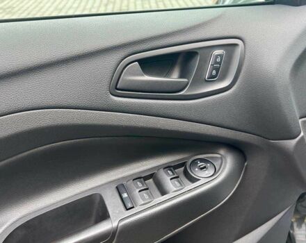 Сірий Форд Ескейп, об'ємом двигуна 2.5 л та пробігом 163 тис. км за 10700 $, фото 8 на Automoto.ua