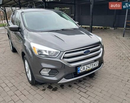 Сірий Форд Ескейп, об'ємом двигуна 1.5 л та пробігом 218 тис. км за 10500 $, фото 1 на Automoto.ua