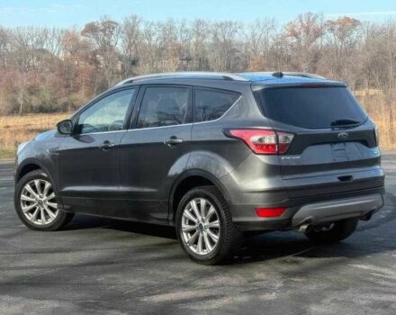 Сірий Форд Ескейп, об'ємом двигуна 2 л та пробігом 89 тис. км за 8000 $, фото 6 на Automoto.ua