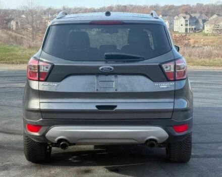 Сірий Форд Ескейп, об'ємом двигуна 2 л та пробігом 89 тис. км за 8000 $, фото 5 на Automoto.ua