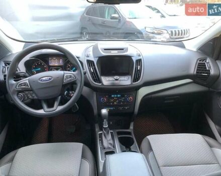 Серый Форд Эскейп, объемом двигателя 1.5 л и пробегом 118 тыс. км за 14690 $, фото 31 на Automoto.ua