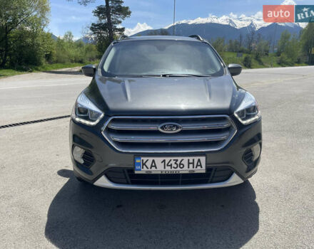 Серый Форд Эскейп, объемом двигателя 2 л и пробегом 154 тыс. км за 13400 $, фото 2 на Automoto.ua