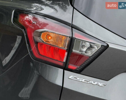 Серый Форд Эскейп, объемом двигателя 1.5 л и пробегом 176 тыс. км за 12850 $, фото 25 на Automoto.ua