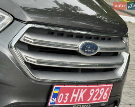 Серый Форд Эскейп, объемом двигателя 1.5 л и пробегом 176 тыс. км за 12850 $, фото 7 на Automoto.ua