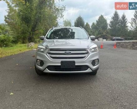 Серый Форд Эскейп, объемом двигателя 2 л и пробегом 96 тыс. км за 15200 $, фото 1 на Automoto.ua