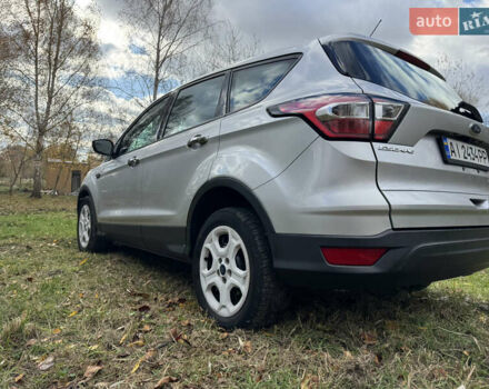 Форд Эскейп 2017 в Белой Церкве на Automoto.ua Серый Форд Эскейп, объемом двигателя 2.5 л и пробегом 195 тыс. км за 12600 $, фото 15 на Automoto.ua