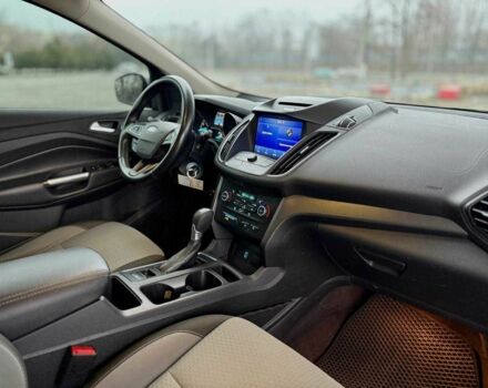 Серый Форд Эскейп, объемом двигателя 1.5 л и пробегом 193 тыс. км за 10999 $, фото 13 на Automoto.ua