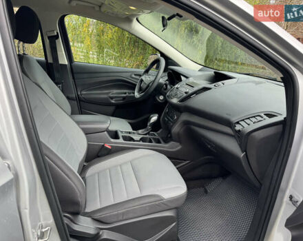 Форд Эскейп 2017 в Белой Церкве на Automoto.ua Серый Форд Эскейп, объемом двигателя 2.5 л и пробегом 195 тыс. км за 12600 $, фото 7 на Automoto.ua