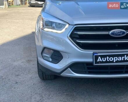 Серый Форд Эскейп, объемом двигателя 1.5 л и пробегом 118 тыс. км за 14690 $, фото 11 на Automoto.ua