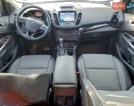 Сірий Форд Ескейп, об'ємом двигуна 0 л та пробігом 77 тис. км за 1400 $, фото 7 на Automoto.ua