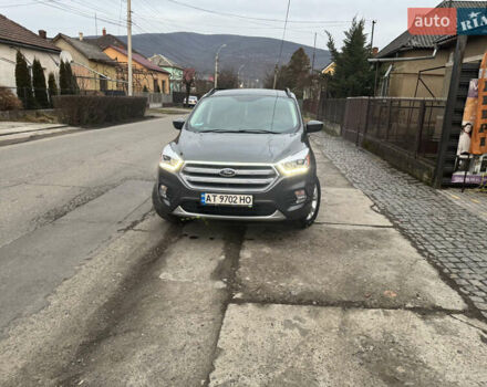 Серый Форд Эскейп, объемом двигателя 1.5 л и пробегом 265 тыс. км за 12500 $, фото 1 на Automoto.ua