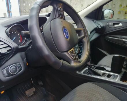 Серый Форд Эскейп, объемом двигателя 1.5 л и пробегом 197 тыс. км за 12300 $, фото 4 на Automoto.ua