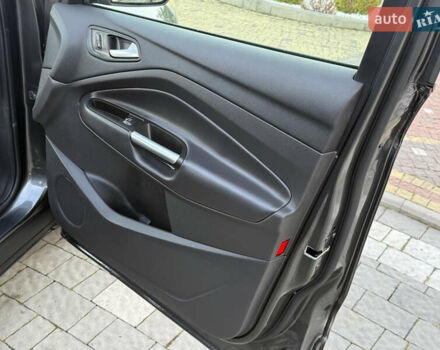 Серый Форд Эскейп, объемом двигателя 1.5 л и пробегом 176 тыс. км за 11999 $, фото 51 на Automoto.ua