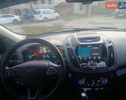 Серый Форд Эскейп, объемом двигателя 1.5 л и пробегом 137 тыс. км за 13000 $, фото 1 на Automoto.ua