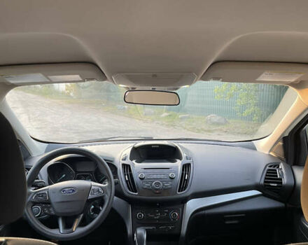 Форд Эскейп 2017 в Кременчуге на Automoto.ua Серый Форд Эскейп, объемом двигателя 2.5 л и пробегом 141 тыс. км за 12600 $, фото 12 на Automoto.ua