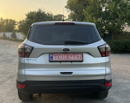Форд Эскейп 2017 в Кременчуге на Automoto.ua Серый Форд Эскейп, объемом двигателя 2.5 л и пробегом 141 тыс. км за 12600 $, фото 4 на Automoto.ua