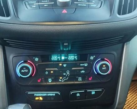 Форд Эскейп 2017 в Немирове на Automoto.ua Серый Форд Эскейп, объемом двигателя 1.5 л и пробегом 118 тыс. км за 14000 $, фото 39 на Automoto.ua