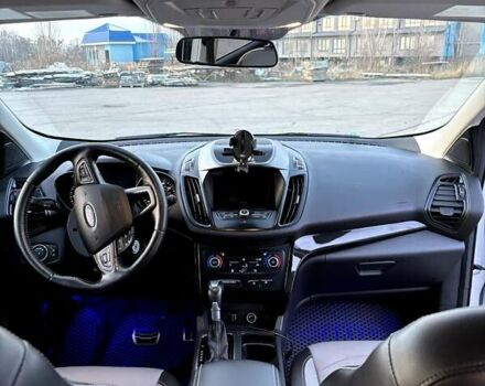 Сірий Форд Ескейп, об'ємом двигуна 1.5 л та пробігом 136 тис. км за 13200 $, фото 11 на Automoto.ua