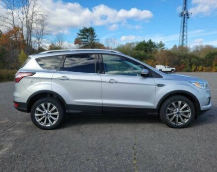 Сірий Форд Ескейп, об'ємом двигуна 2 л та пробігом 68 тис. км за 9000 $, фото 7 на Automoto.ua