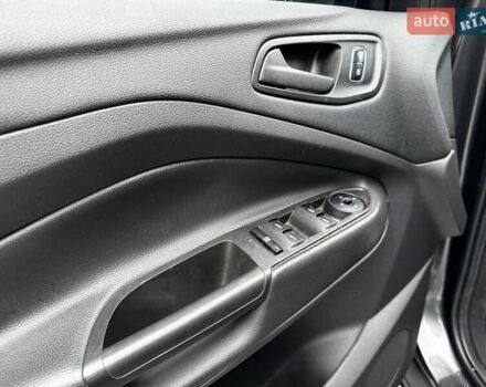 Серый Форд Эскейп, объемом двигателя 2.49 л и пробегом 139 тыс. км за 13500 $, фото 13 на Automoto.ua