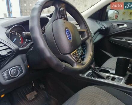 Сірий Форд Ескейп, об'ємом двигуна 1.5 л та пробігом 197 тис. км за 12300 $, фото 3 на Automoto.ua