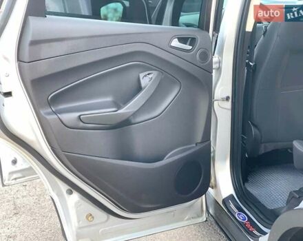 Серый Форд Эскейп, объемом двигателя 1.5 л и пробегом 118 тыс. км за 14690 $, фото 19 на Automoto.ua