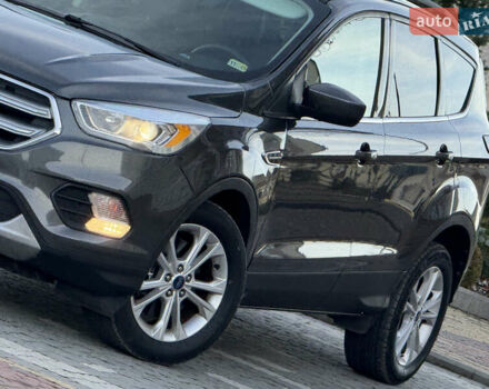 Серый Форд Эскейп, объемом двигателя 1.5 л и пробегом 176 тыс. км за 11999 $, фото 19 на Automoto.ua