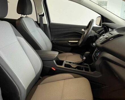 Серый Форд Эскейп, объемом двигателя 1.5 л и пробегом 130 тыс. км за 12650 $, фото 20 на Automoto.ua