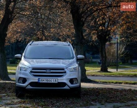 Сірий Форд Ескейп, об'ємом двигуна 2 л та пробігом 137 тис. км за 12900 $, фото 2 на Automoto.ua