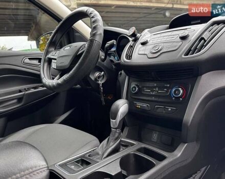 Серый Форд Эскейп, объемом двигателя 2.49 л и пробегом 139 тыс. км за 13500 $, фото 11 на Automoto.ua