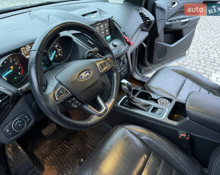 Серый Форд Эскейп, объемом двигателя 1.5 л и пробегом 155 тыс. км за 15500 $, фото 43 на Automoto.ua