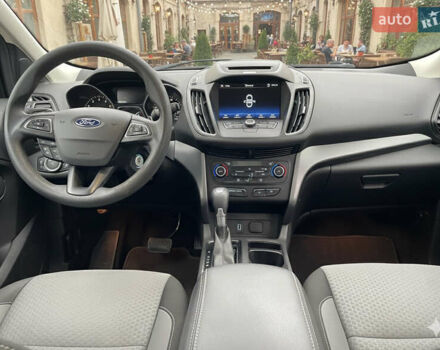 Сірий Форд Ескейп, об'ємом двигуна 1.5 л та пробігом 235 тис. км за 9550 $, фото 10 на Automoto.ua