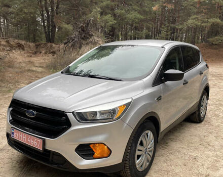 Серый Форд Эскейп, объемом двигателя 2.5 л и пробегом 141 тыс. км за 12500 $, фото 2 на Automoto.ua