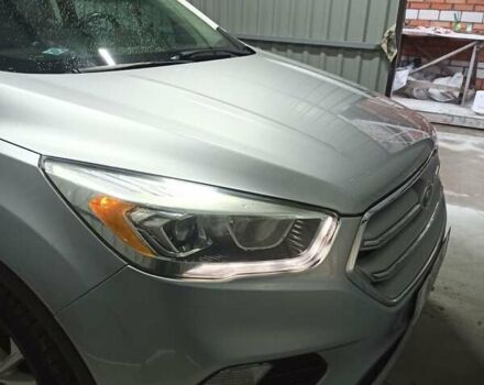 Серый Форд Эскейп, объемом двигателя 1.5 л и пробегом 182 тыс. км за 13800 $, фото 3 на Automoto.ua