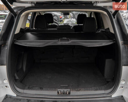 Серый Форд Эскейп, объемом двигателя 2 л и пробегом 33 тыс. км за 15000 $, фото 18 на Automoto.ua