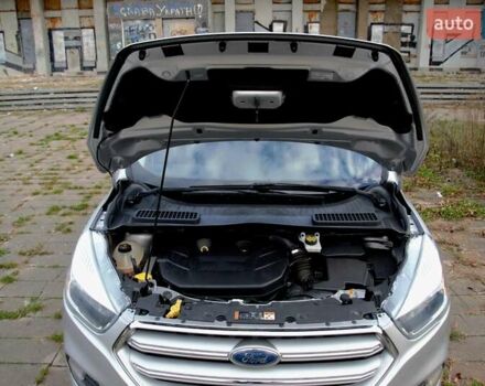 Сірий Форд Ескейп, об'ємом двигуна 2 л та пробігом 137 тис. км за 12900 $, фото 38 на Automoto.ua