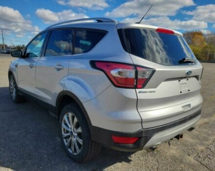 Сірий Форд Ескейп, об'ємом двигуна 2 л та пробігом 68 тис. км за 9000 $, фото 4 на Automoto.ua