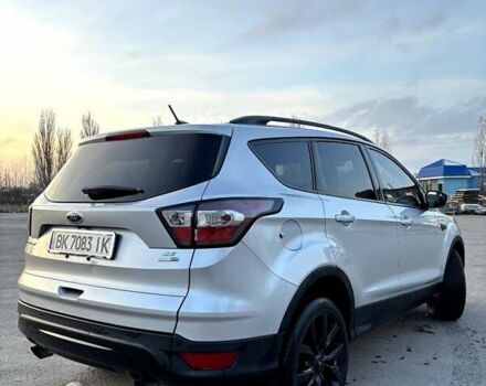 Сірий Форд Ескейп, об'ємом двигуна 1.5 л та пробігом 136 тис. км за 13200 $, фото 1 на Automoto.ua