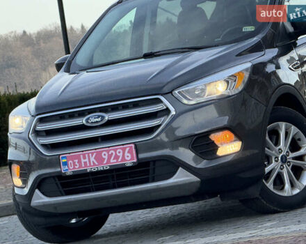 Серый Форд Эскейп, объемом двигателя 1.5 л и пробегом 176 тыс. км за 11999 $, фото 16 на Automoto.ua