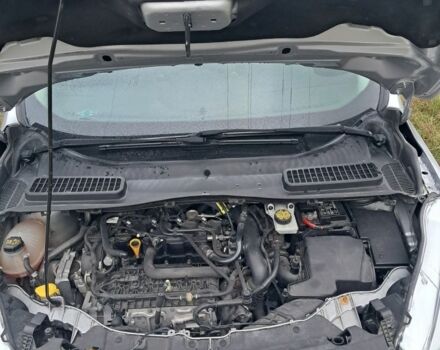 Серый Форд Эскейп, объемом двигателя 1.5 л и пробегом 130 тыс. км за 12500 $, фото 6 на Automoto.ua