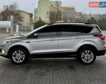 Серый Форд Эскейп, объемом двигателя 1.5 л и пробегом 193 тыс. км за 10999 $, фото 7 на Automoto.ua
